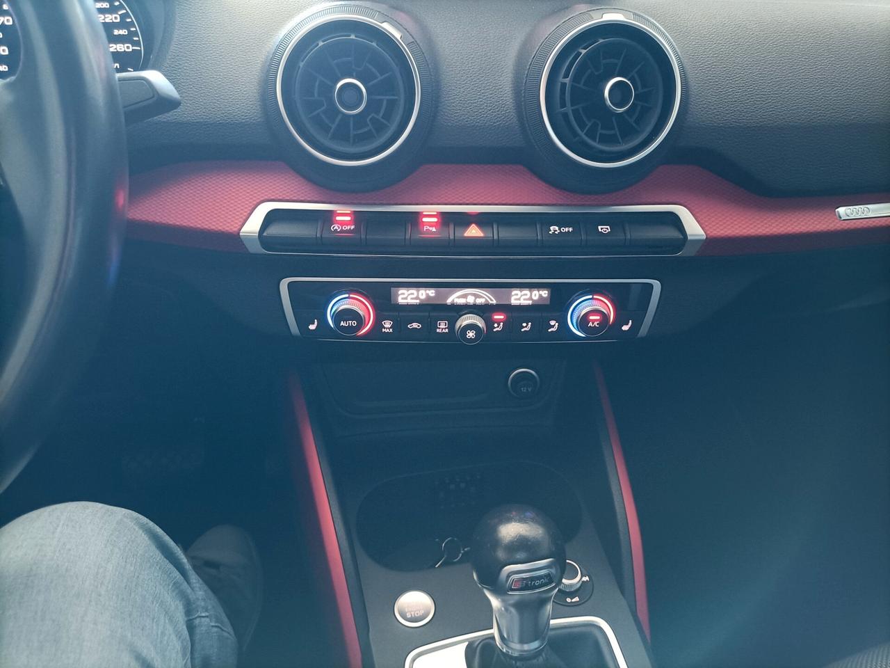 Audi Q2 35 TDI CV 150 S tronic Identity Black 10/2020