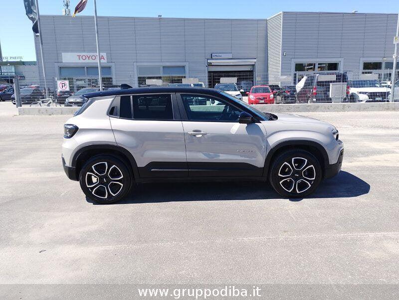 Jeep Avenger 2022 1.2 turbo Summit fwd 100cv