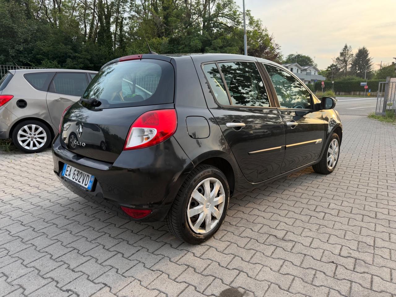 Renault Clio 1.2 16V 5 porte GPL Dynamique