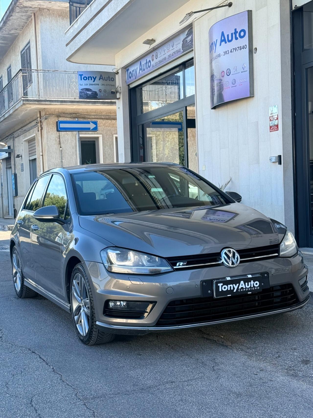Volkswagen Golf 5p 1.6 tdi Highline 110cv dsg. R-LINE ,APPLE CARPLAY,ANDROID AUTO,BLUETOOTH,NAVI,FARI LED