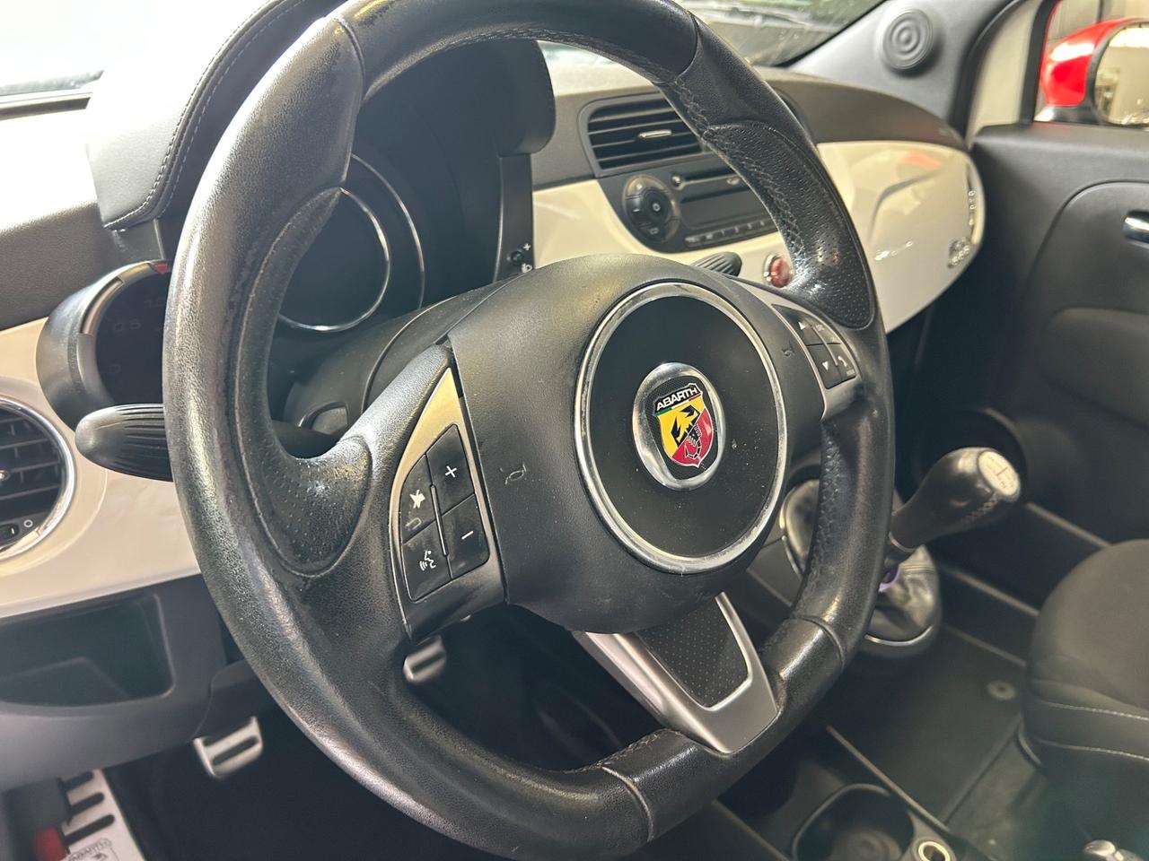 Abarth 500 1.4 Turbo T-Jet Custom