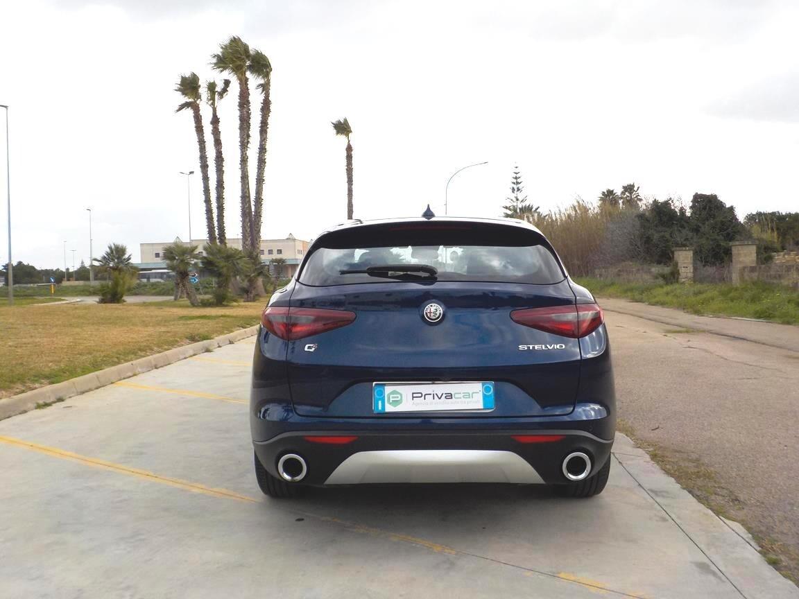 Alfa Romeo Stelvio 2.2 Turbodiesel 190 CV AT8 Q4 Business