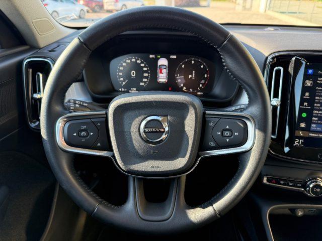 VOLVO XC40 D3 AWD Geartronic Momentum
