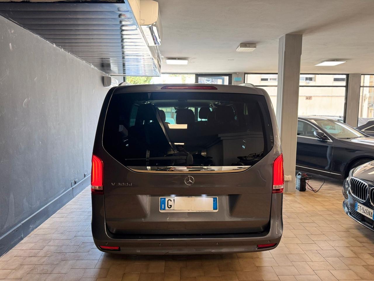 Mercedes-benz V 300 d Automatic 4Matic Premium Long