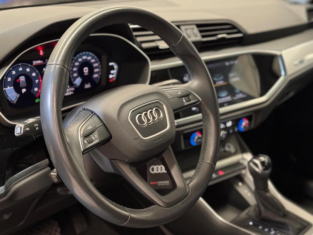 Audi Q3 35 TFSI S tronic MHEV