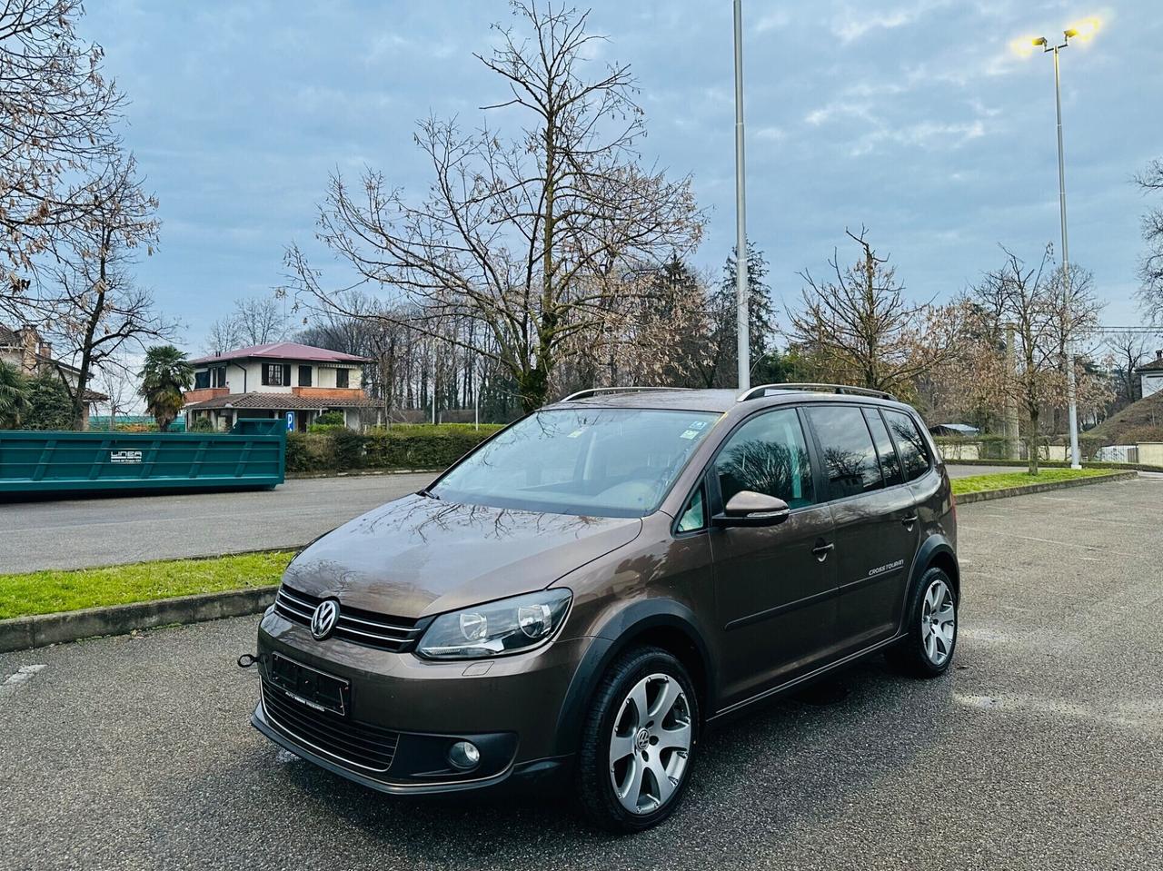 Volkswagen Touran 2.0 TDI 170 CV DSG CROSS 7 Posti