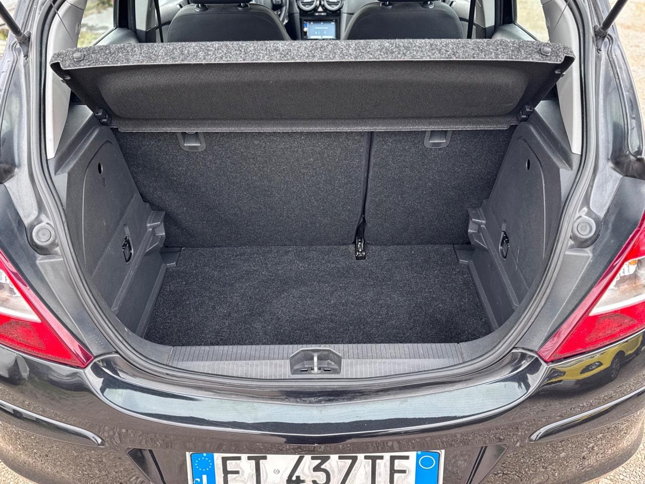 Opel Corsa 1.2 Benzina 85cv - 2013 71.000km 2013