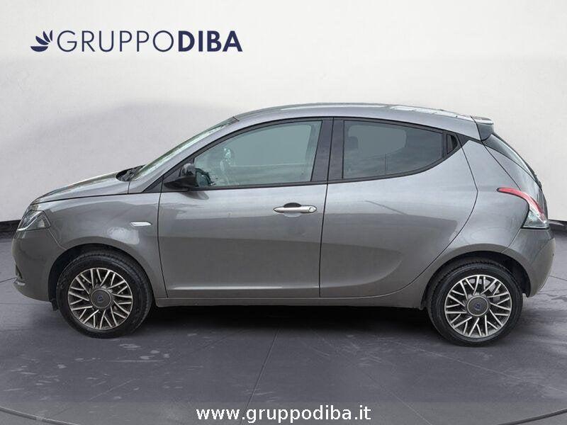 Lancia Ypsilon III 2021 1.0 firefly hybrid Gold Plus s&s 70cv 5p.t