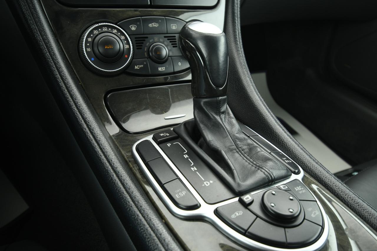 Mercedes-Benz SL 500 V8 ORIGINAL PACK AMG