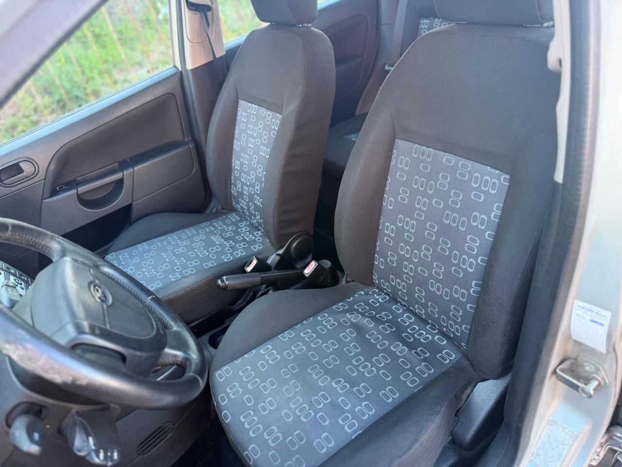 Ford Fiesta 1.2 16V 5p. Ambiente