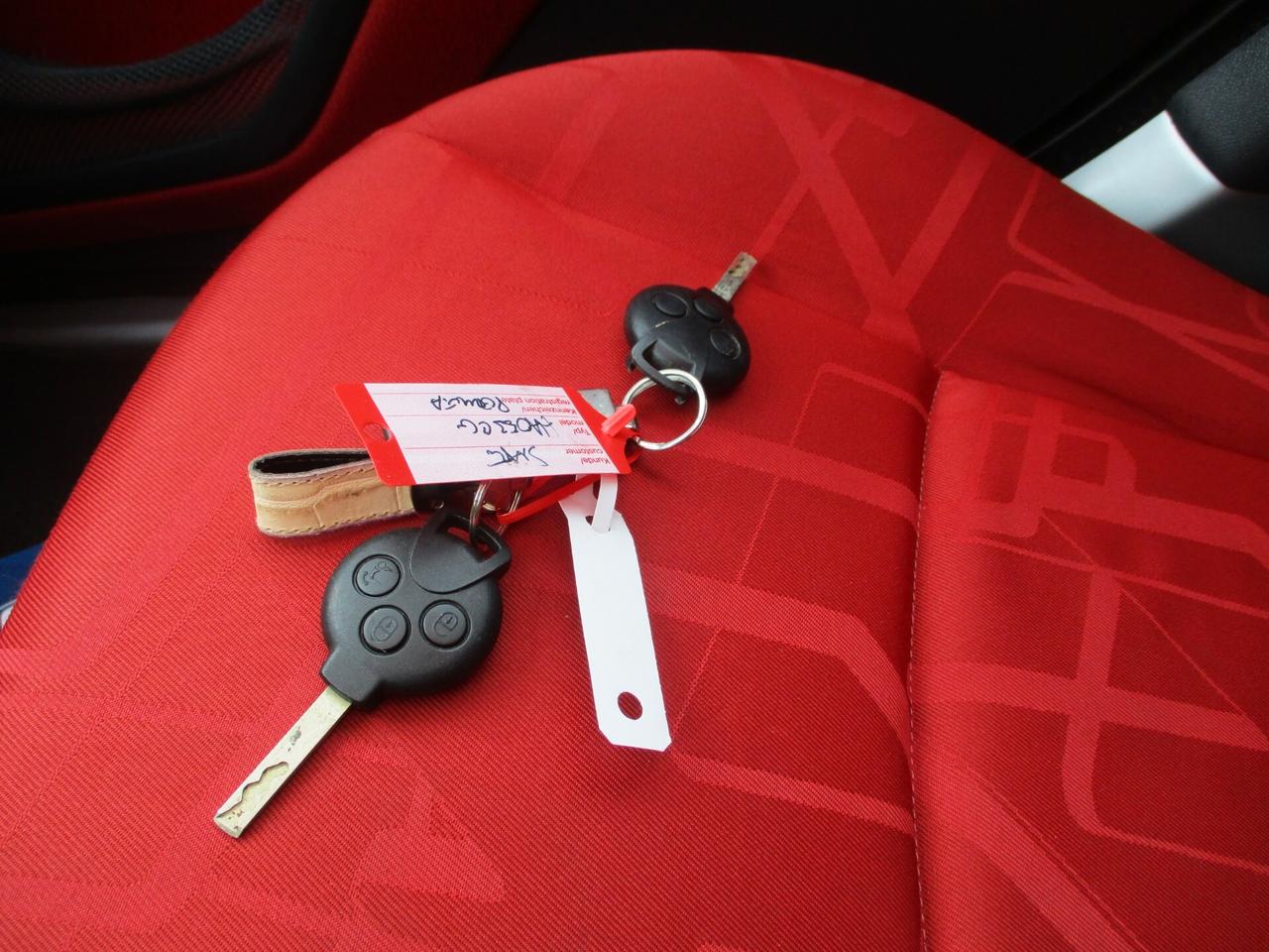 Smart ForTwo 1.0 BENZINA MHD 71 CV PASSION AUTOMATICA 123000 KM