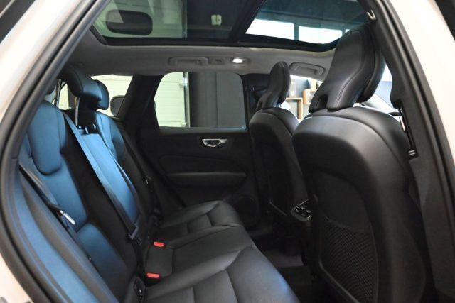 VOLVO XC60 2.0 B4 INSCRIPTION AWD AUTO TETTO 20"CAM STRAFULL!