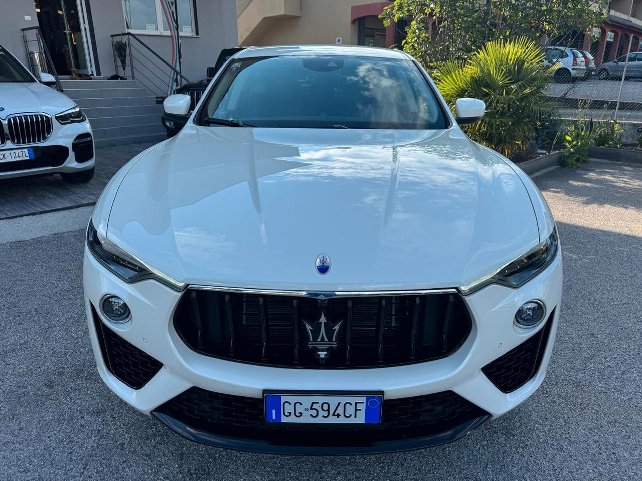 Maserati Levante V6 AWD Gransport
