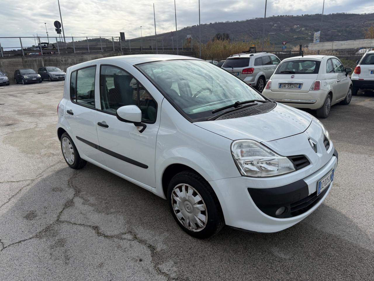 Renault Modus Grand 1.2 16V Dynamique