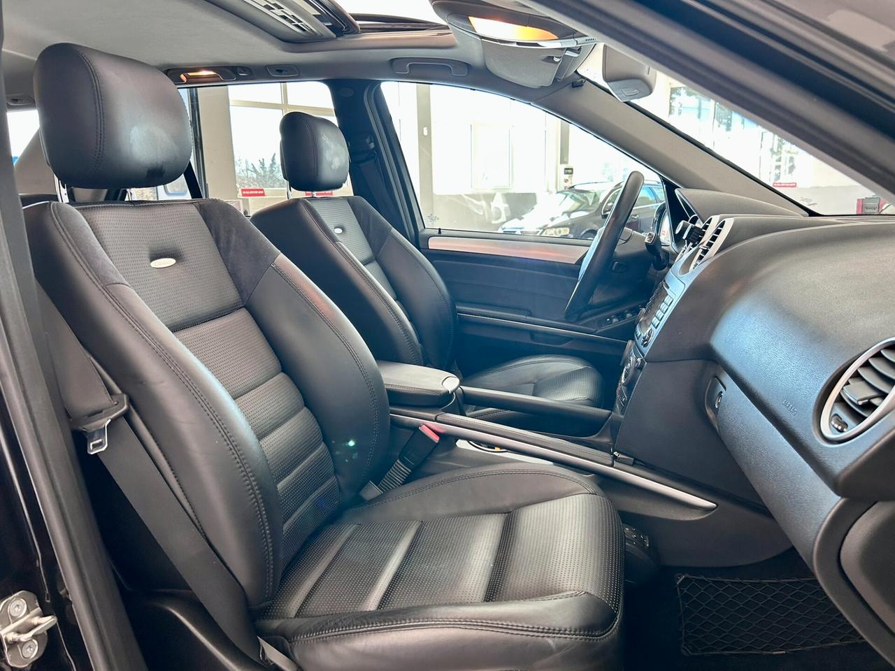 Mercedes-benz ML 63 AMG *DA COLLEZIONE*70.000KM*UNICO PROPRIETARIO*ITA*TAGLIANDATA*GARANTITA*DOPPIO TRENO GOMME*