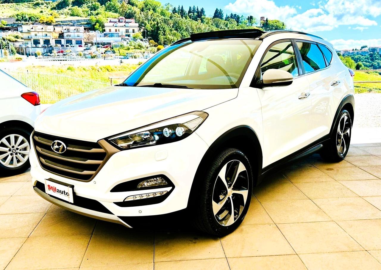 Hyundai Tucson 1.7 CRDi Sound Edition (TETTO)