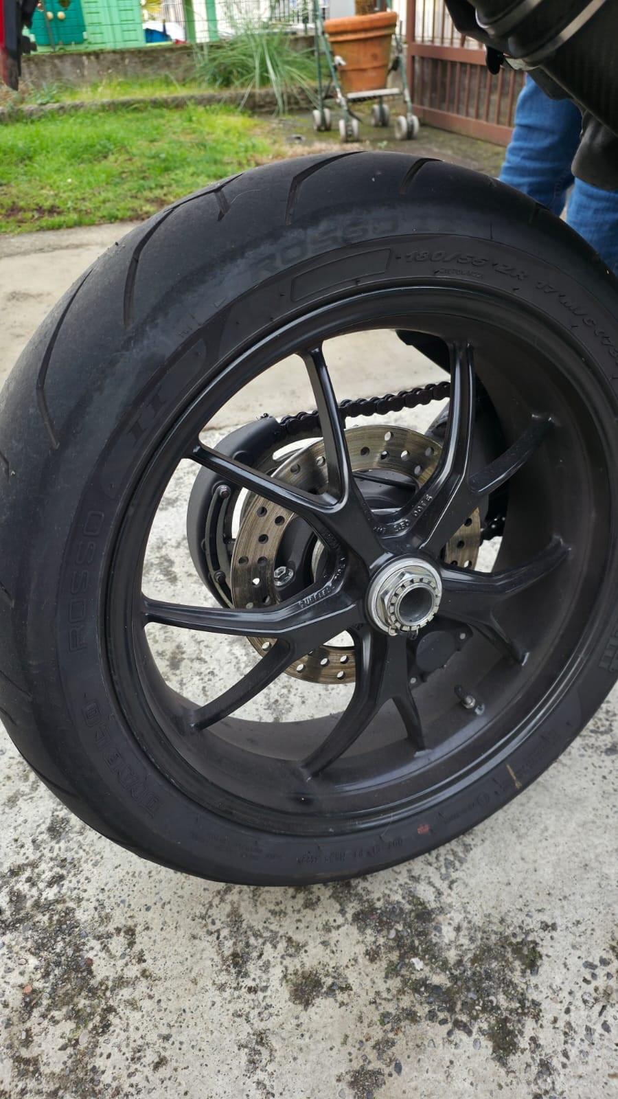 Ducati Hypermotard 796