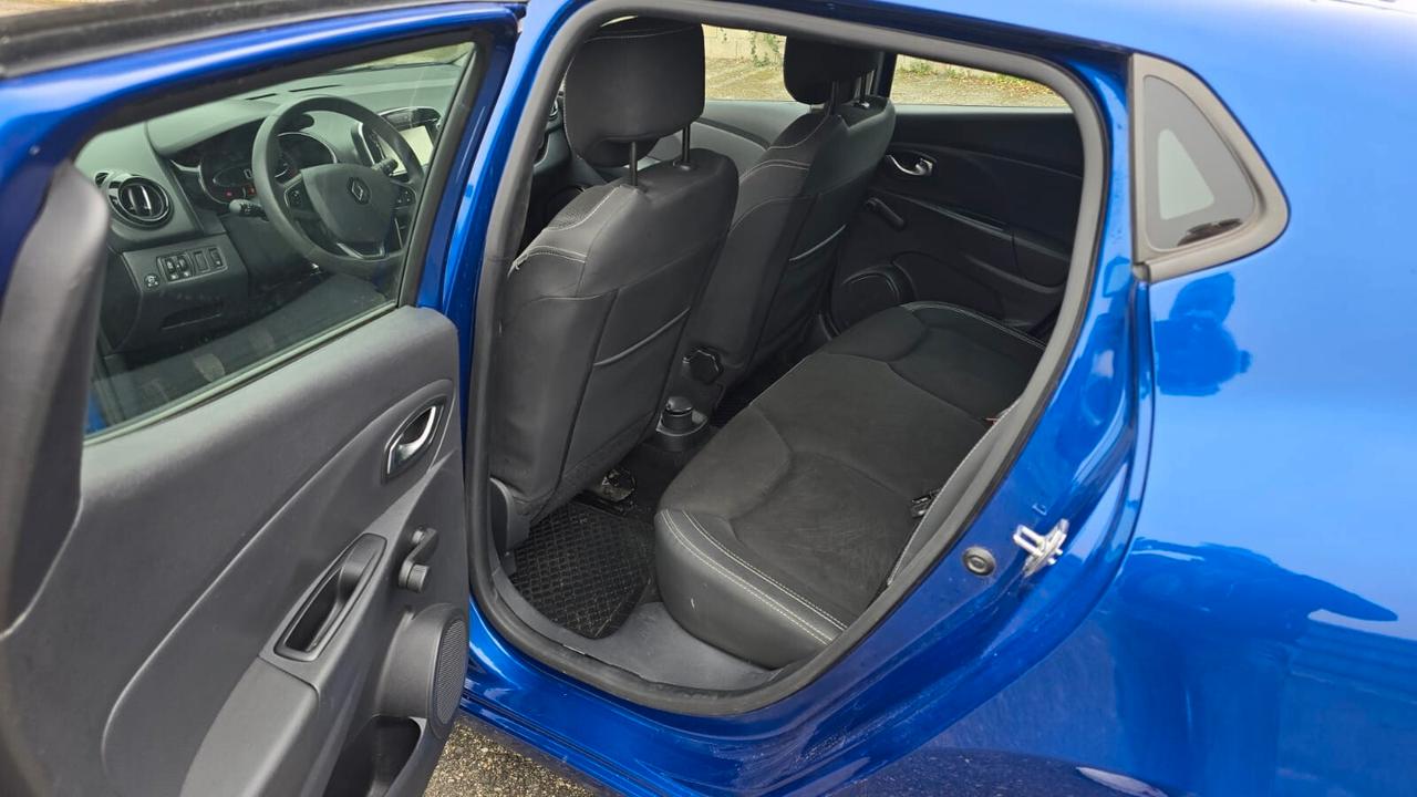 Renault Clio TCe 12V 90 CV GPL 5 porte Moschino Intens