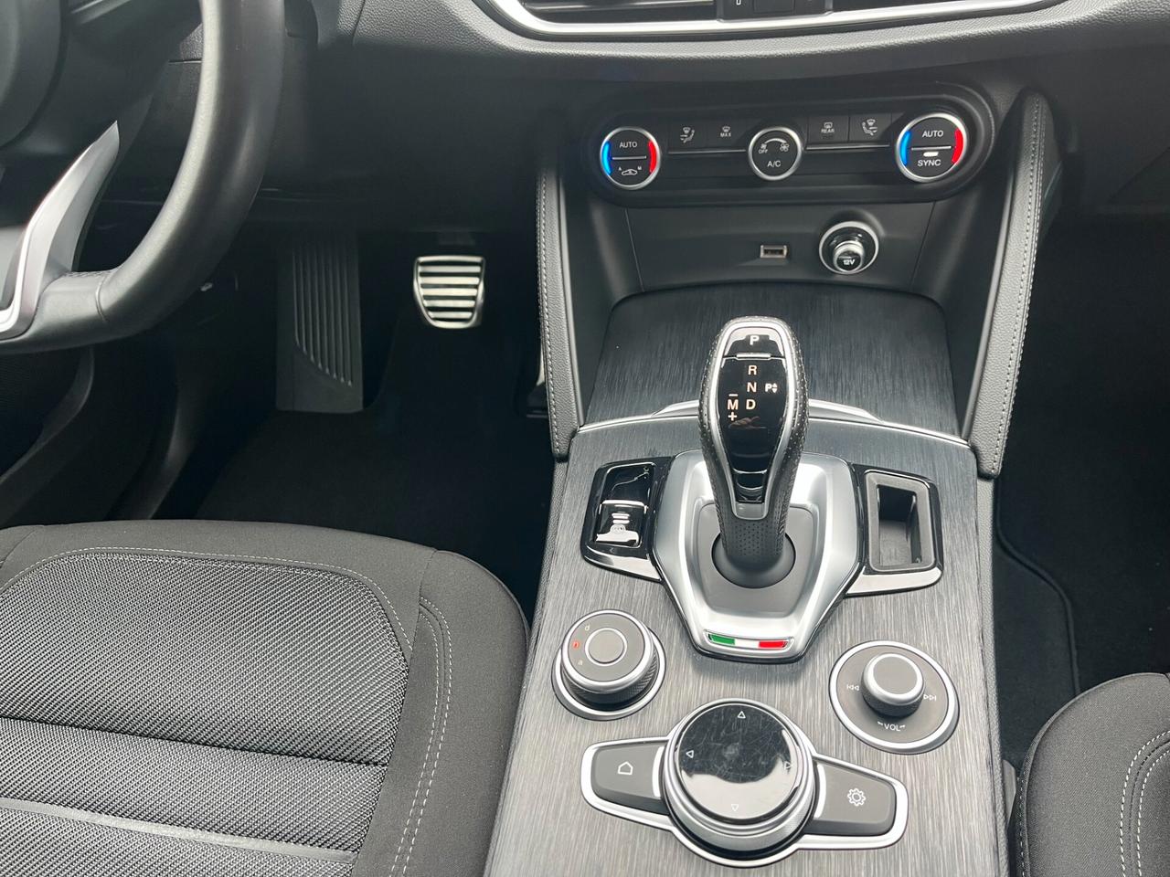 Alfa Romeo Stelvio 2.2 TD 190 cv AT8 Q4 Business