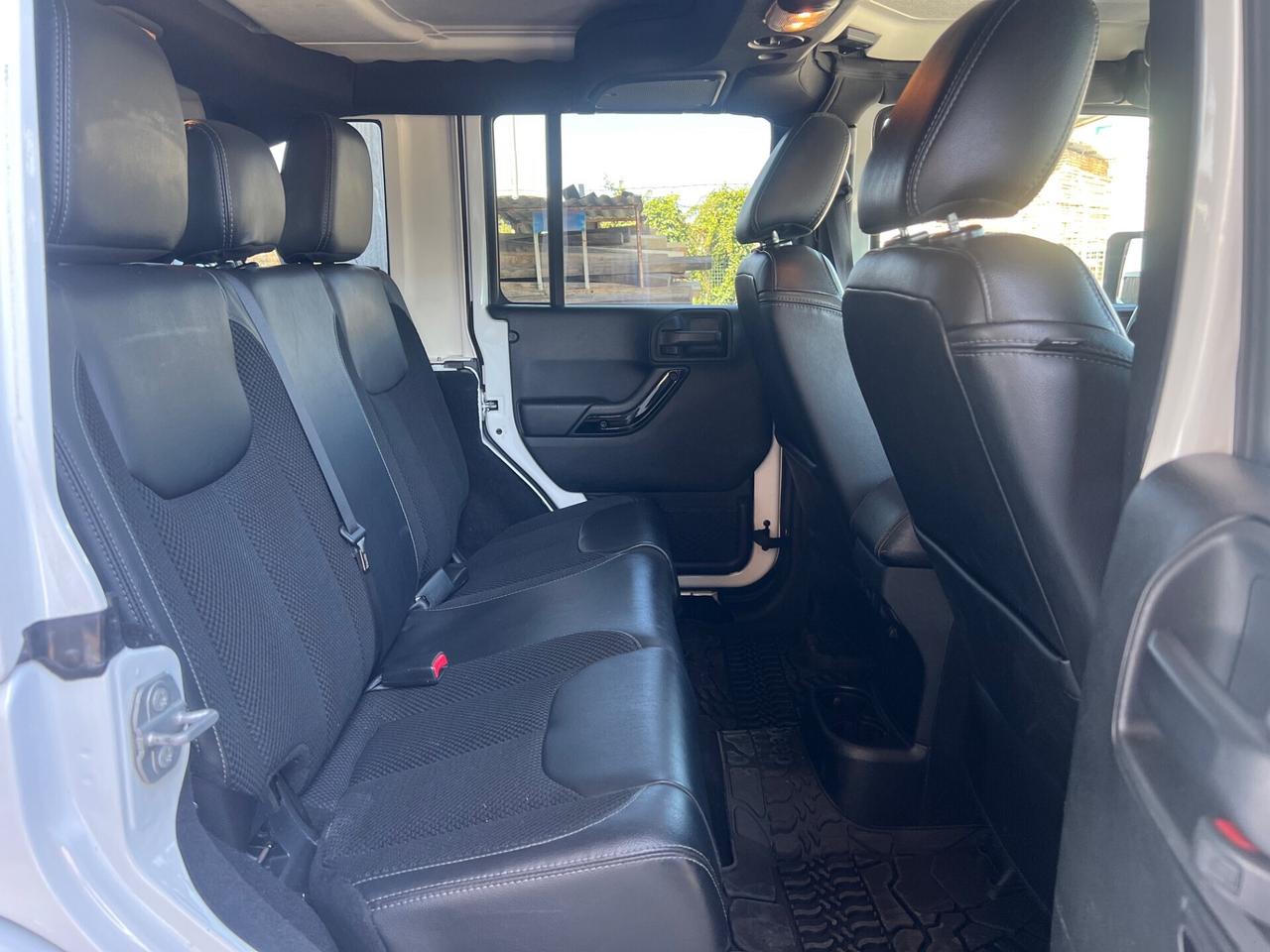Jeep Wrangler Unlimited 2.8 crd Night Eagle