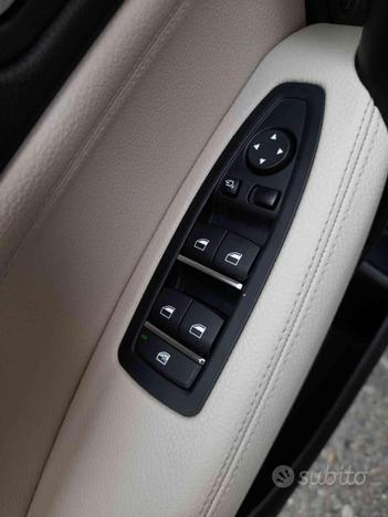 BMW 118 i LUXURY NAVI-PELLE-LED!!! OK NEO PATENT