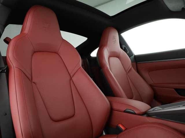 Porsche 992 coupe 3.0 carrera auto