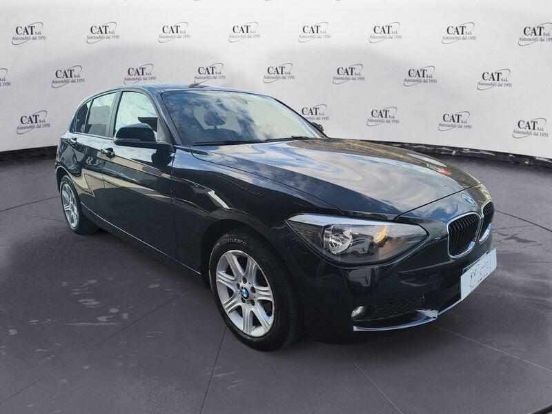 BMW Serie 1 118d 5p. Unique