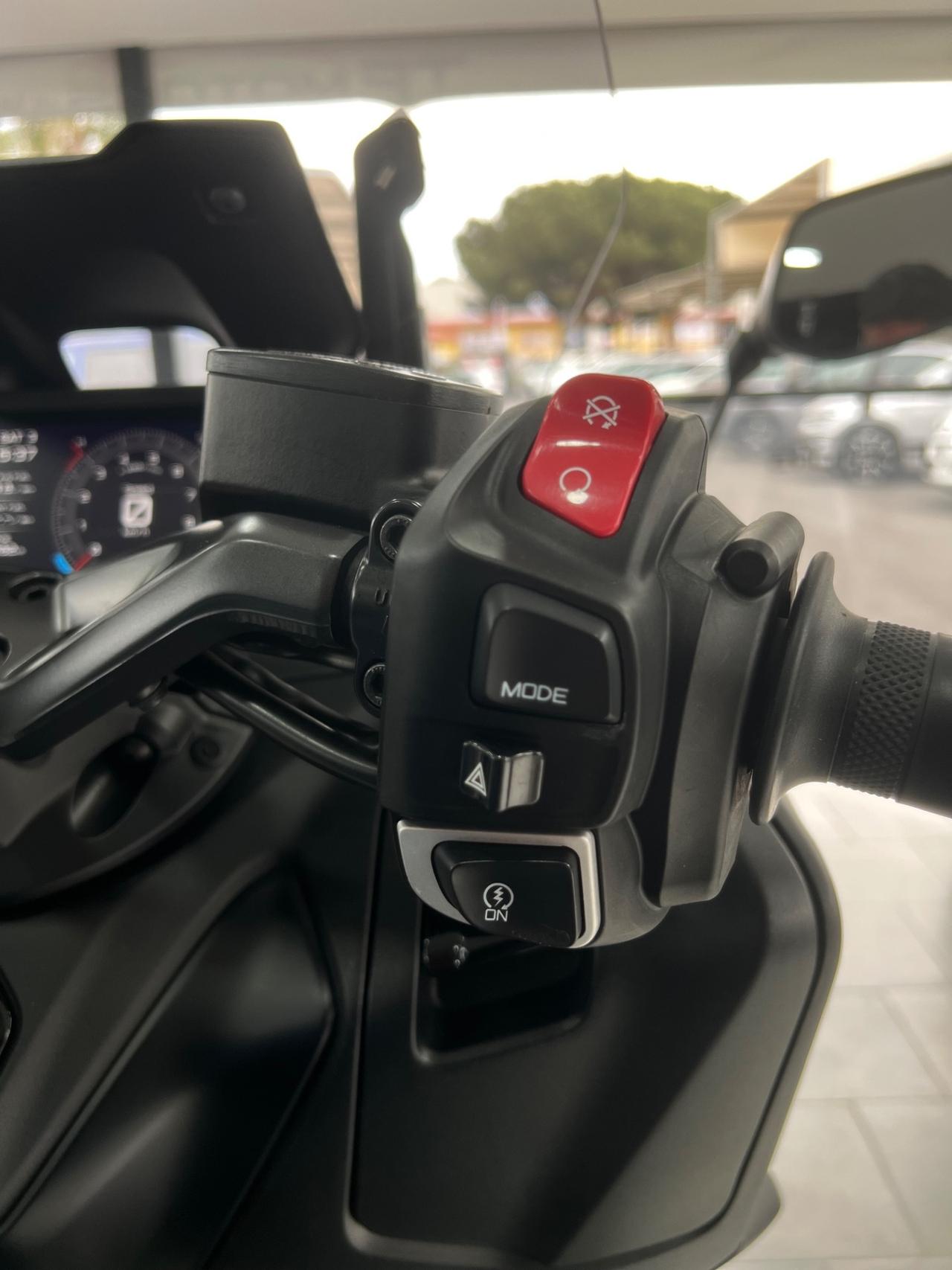 Yamaha T Max 560 BLACK 9200KM - 2022