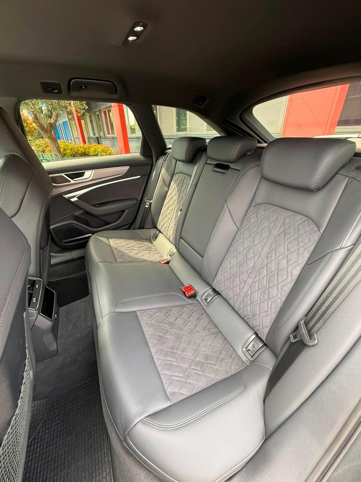 Audi RS6 Avant 4.0 TFSI V8 quattro tiptronic CARBONIO FRENI CARBOCERAMICI MY25