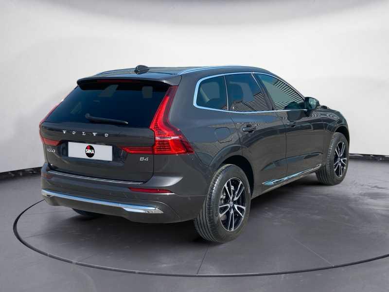 VOLVO XC60 2.0 b4 Plus Bright AuTo