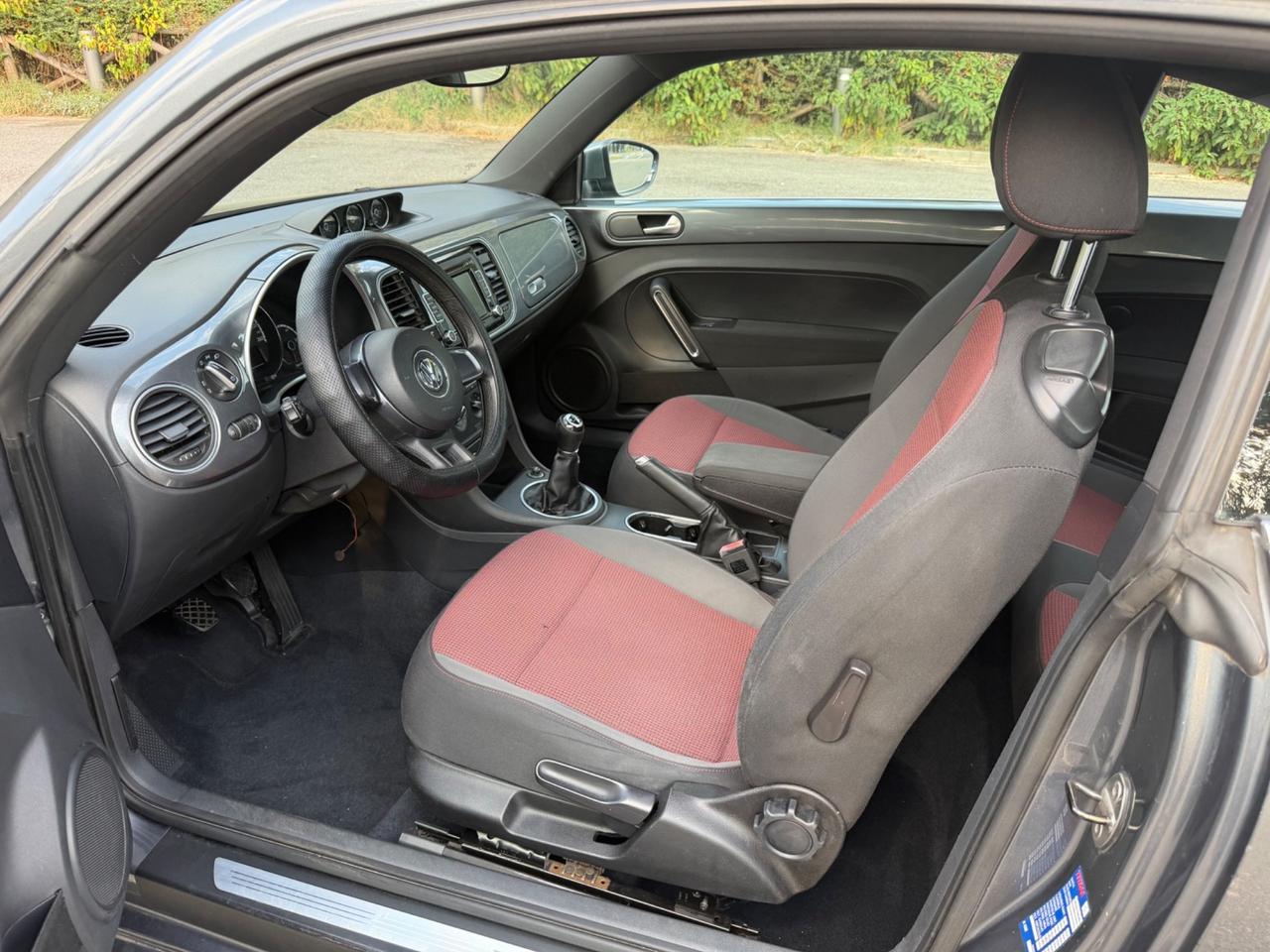 Volkswagen Maggiolino 1.6 TDI Design
