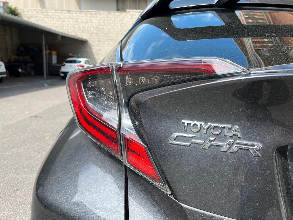 TOYOTA C-HR 1.8h Trend 2wd e-cvt