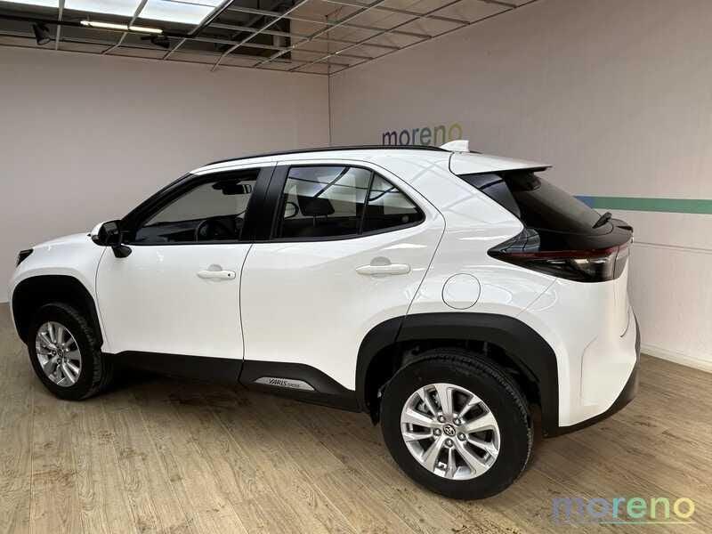 Toyota Yaris Cross 1.5h Active fwd 116cv e-cvt