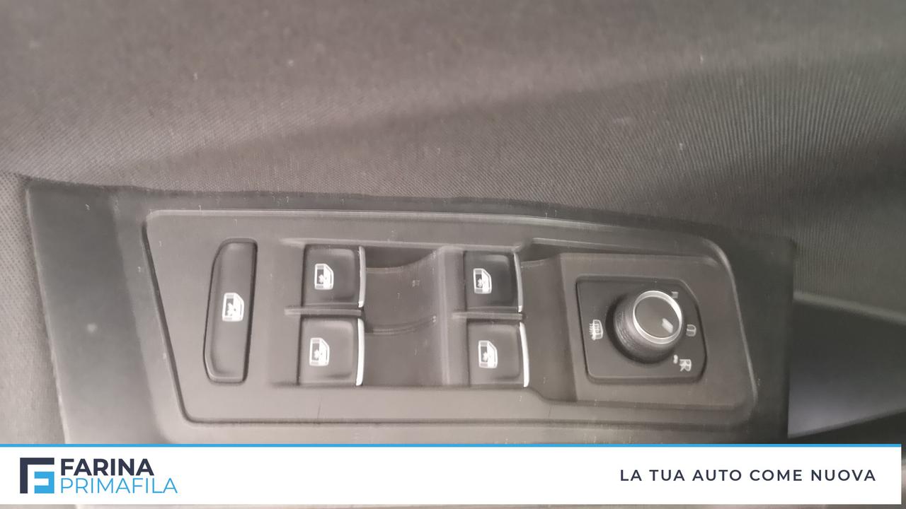 VOLKSWAGEN T-Roc 2017 - T-Roc 1.0 tsi Business 110cv
