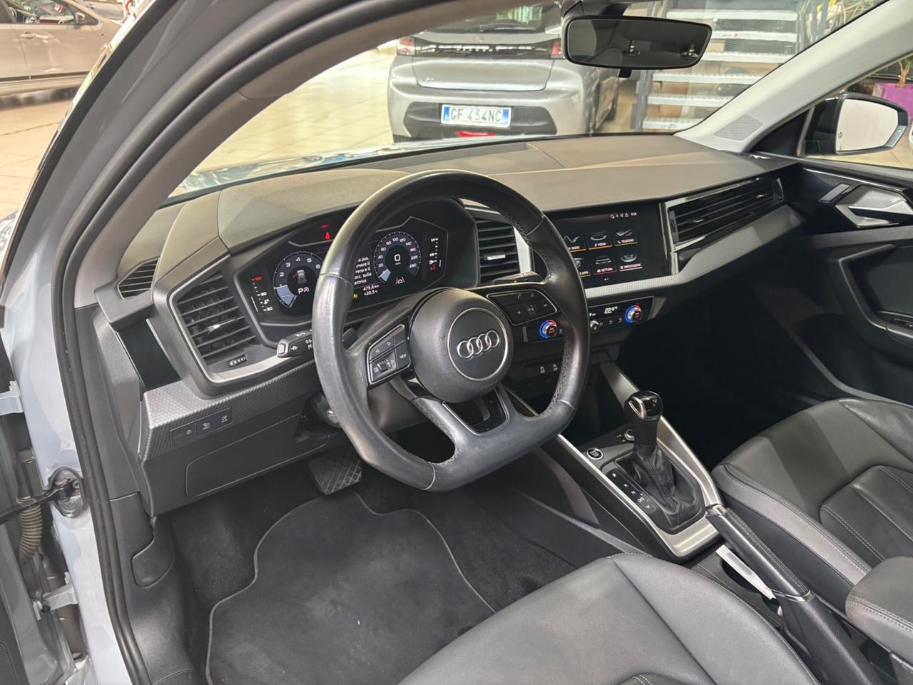 Audi A1 citycarver 35 TFSI S tronic Identity Contrast