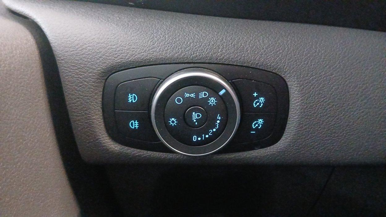 FORD Tourneo Custom 1ª s - Tourneo Custom 320 2.0 TDCi 185CV MHEV