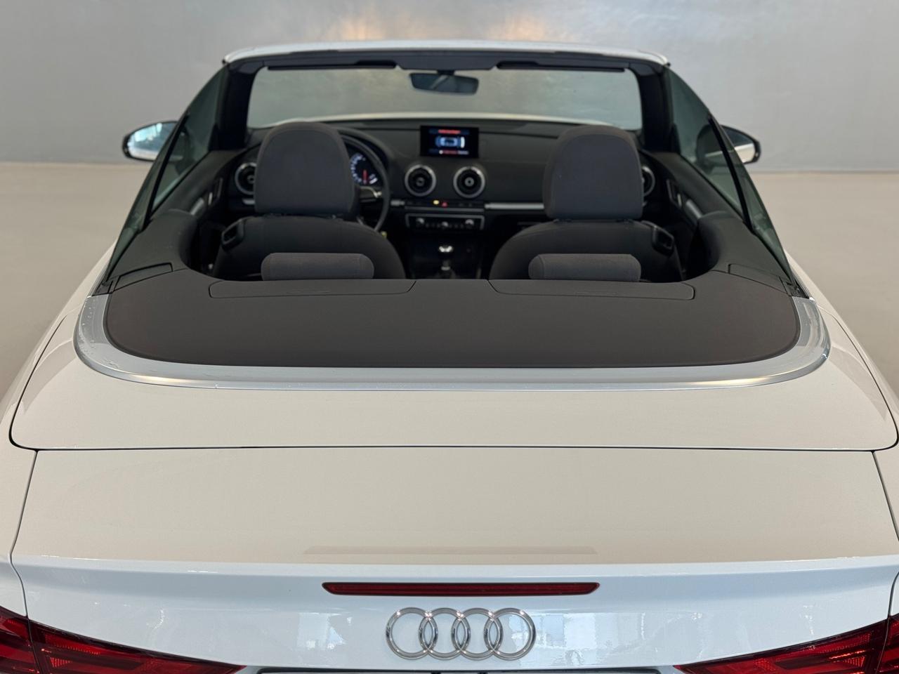 Audi A3 Cabrio 1.6 TDI Attraction