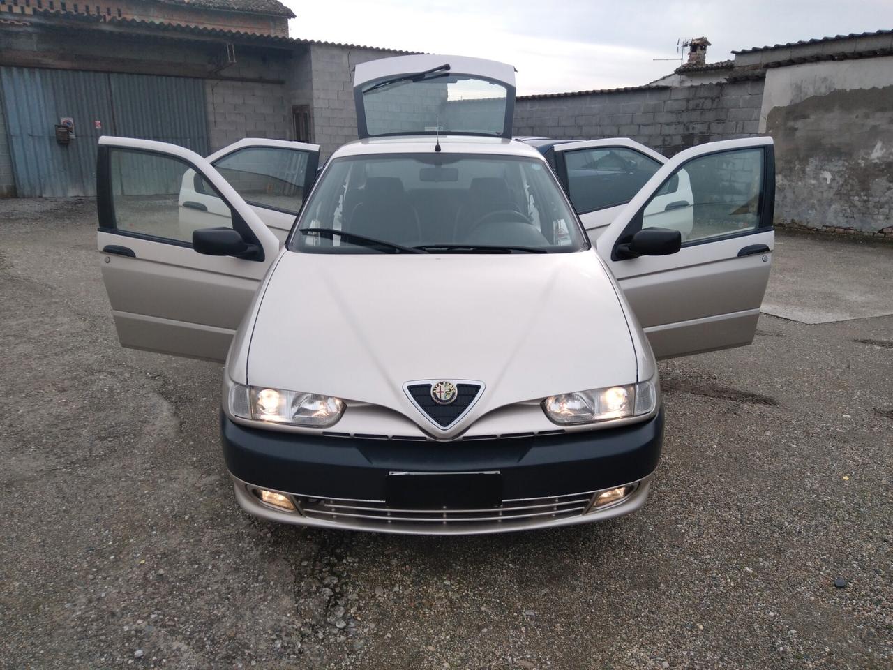 Alfa Romeo 146 1.6 IE cat L 103cv boxer