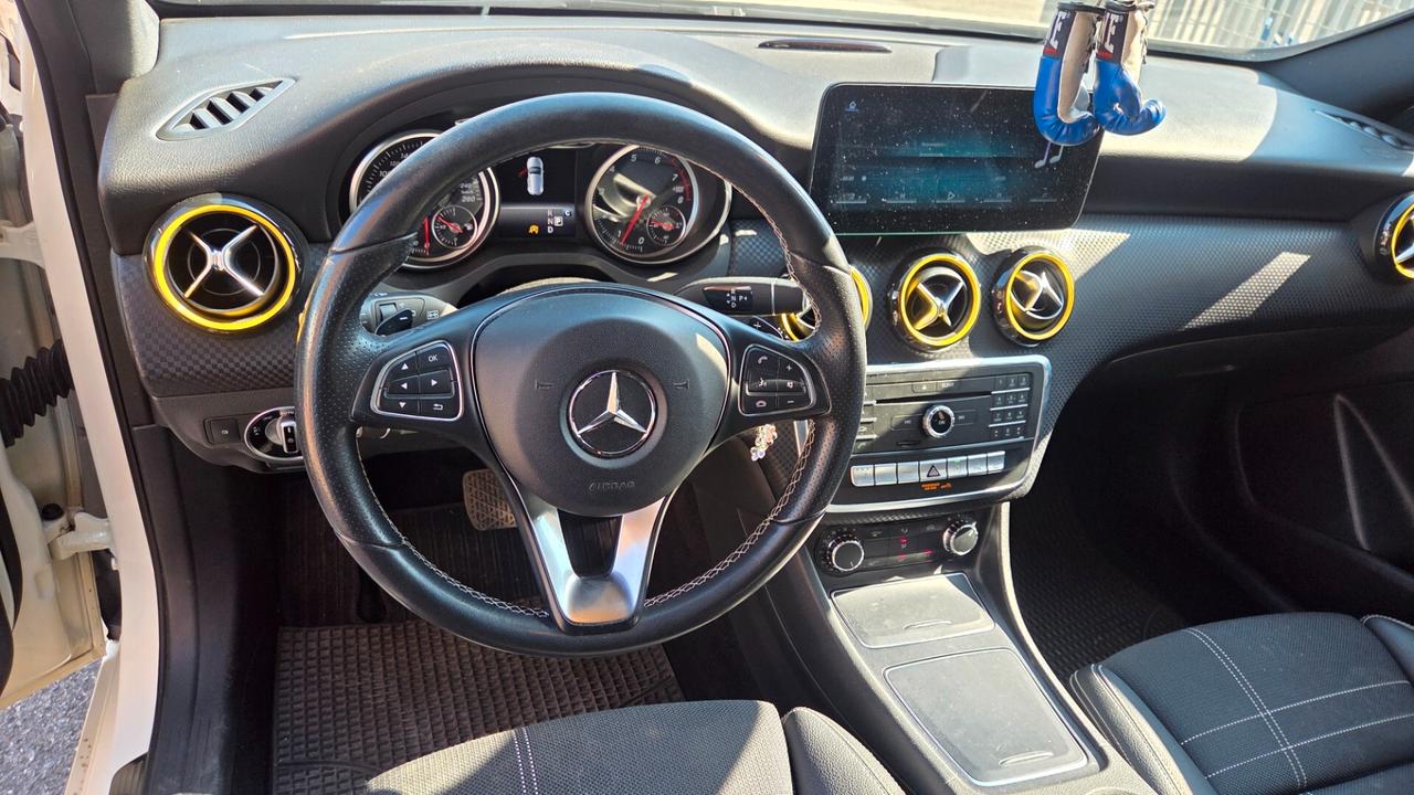 Mercedes-benz A 200 aut. Executive UNICO PROPRIETARIO