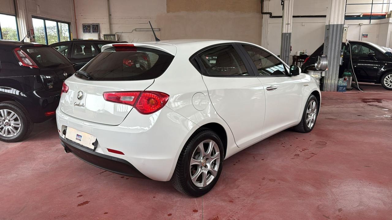 Alfa Romeo Giulietta 1.6 JTDm-2 105 CV Exclusive