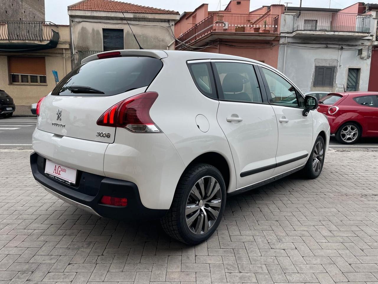 Peugeot 3008 1.6 HDi 115CV Business