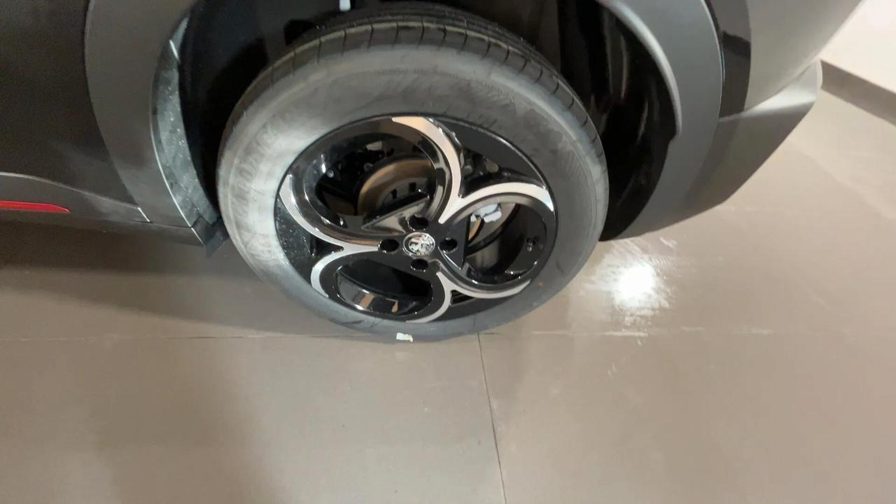 Alfa Romeo Junior 1.2 136 CV Hybrid eDCT6