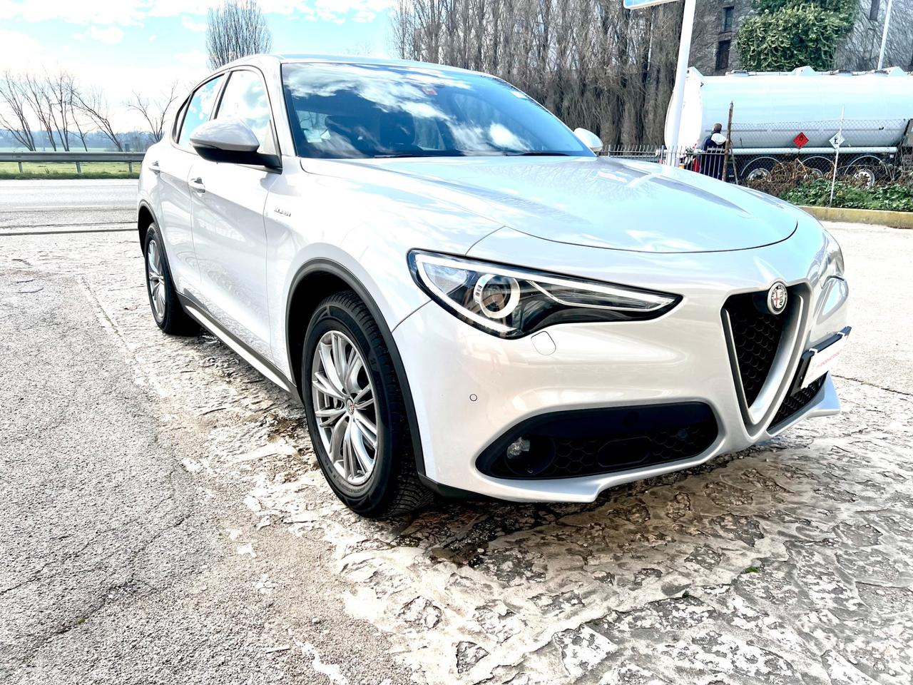 Alfa Romeo Stelvio 2.2 Turbodiesel 190 CV AT8 RWD Super