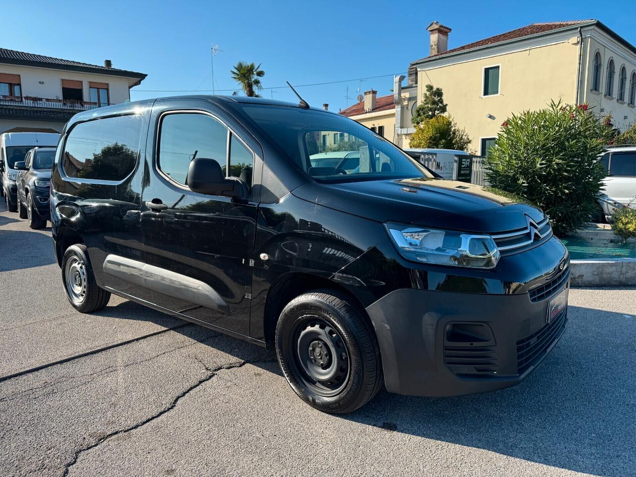 Citroen Berlingo BlueHDi 75 Van M Control