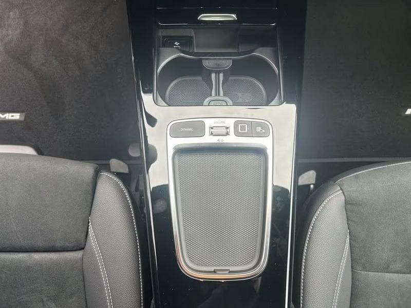 Mercedes-Benz Classe A A 180 d AMG Line Advanced Plus Night Pack 19" Camera 360°