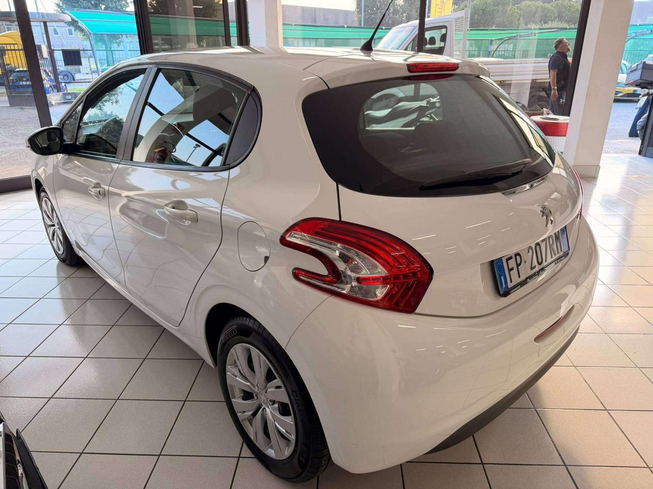 Peugeot 208 208 I 5p 1.4 hdi 8v Allure