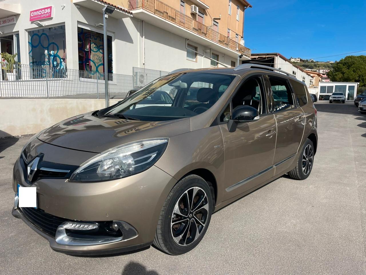 Renault Grand Scenic dCi 8V 110 CV EDC 7 POSTI