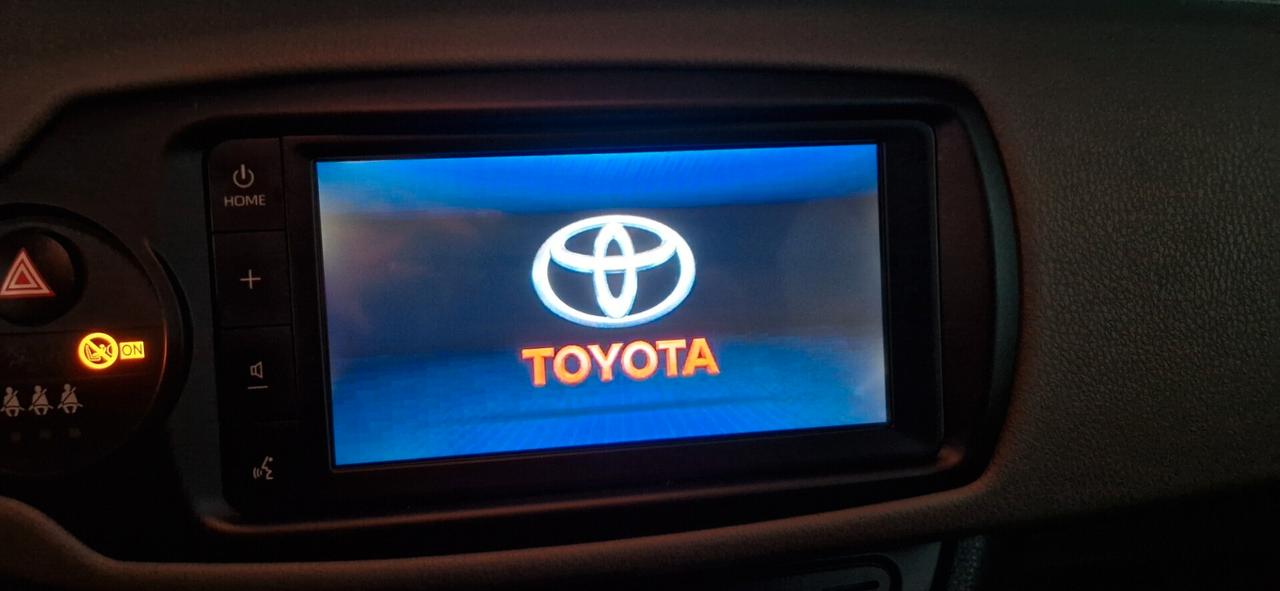 Toyota Yaris 1.5 5 porte 37.400 km Tagliandi