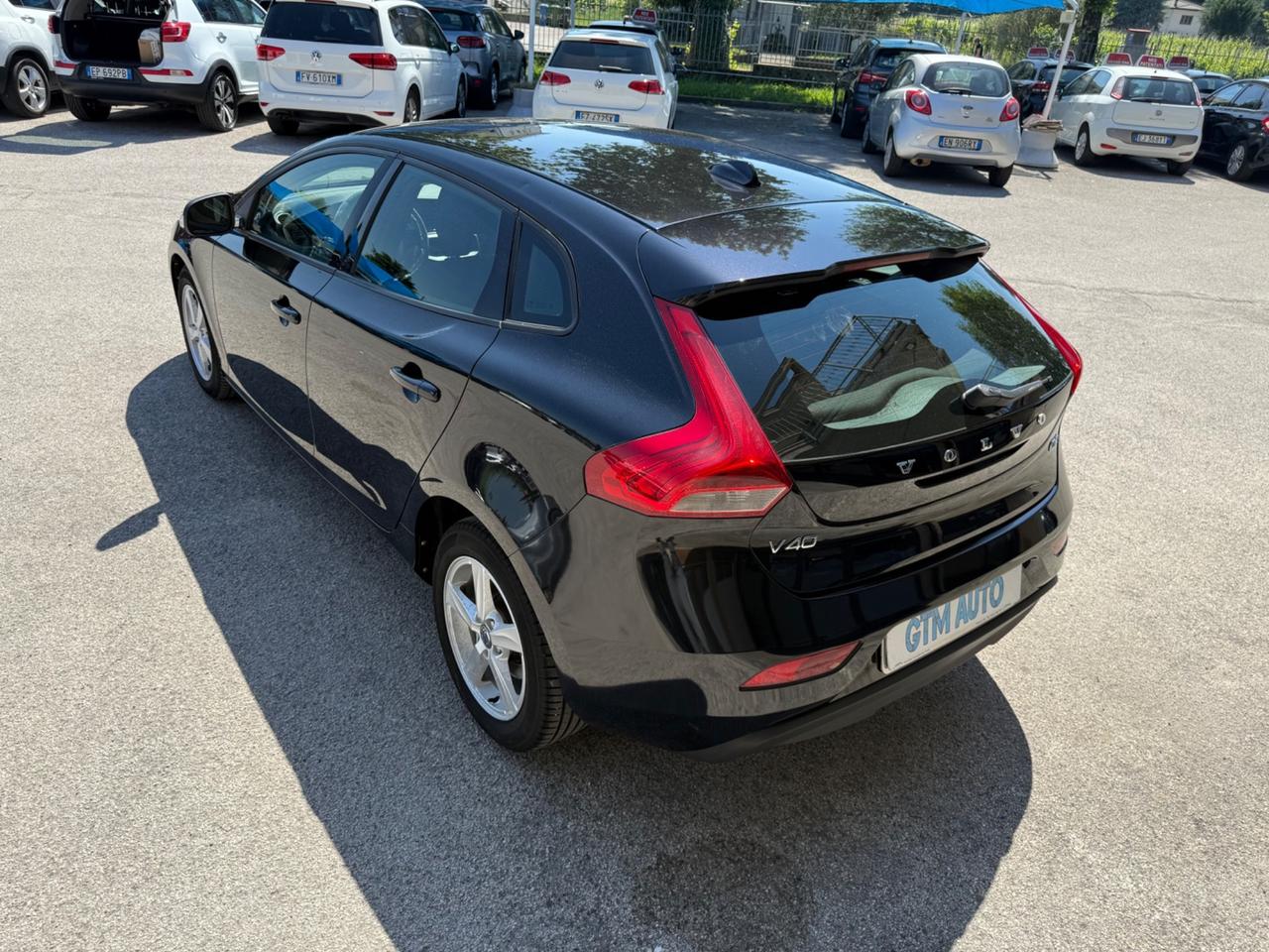 Volvo V40 D2 1.6 Diesel 115 cv - Neopatentati