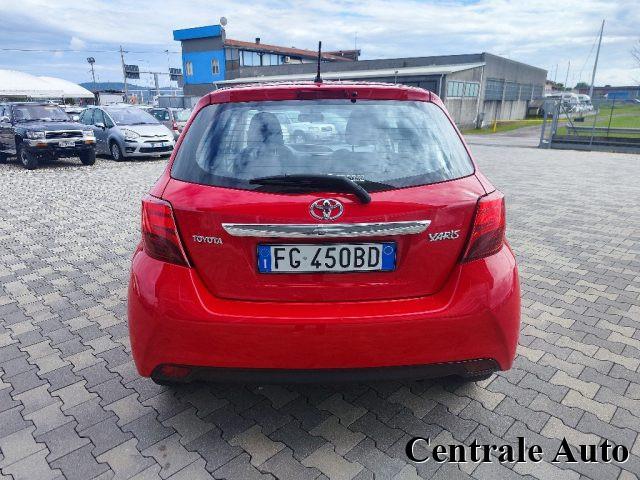 TOYOTA Yaris 1.0 5 porte Lounge